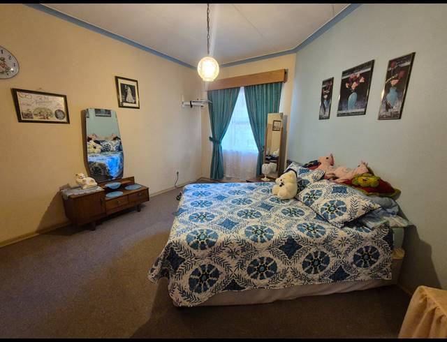 3 BEDROOM TOWNHOUSE FOR SALE IN VANDERBIJLPARK SW 2